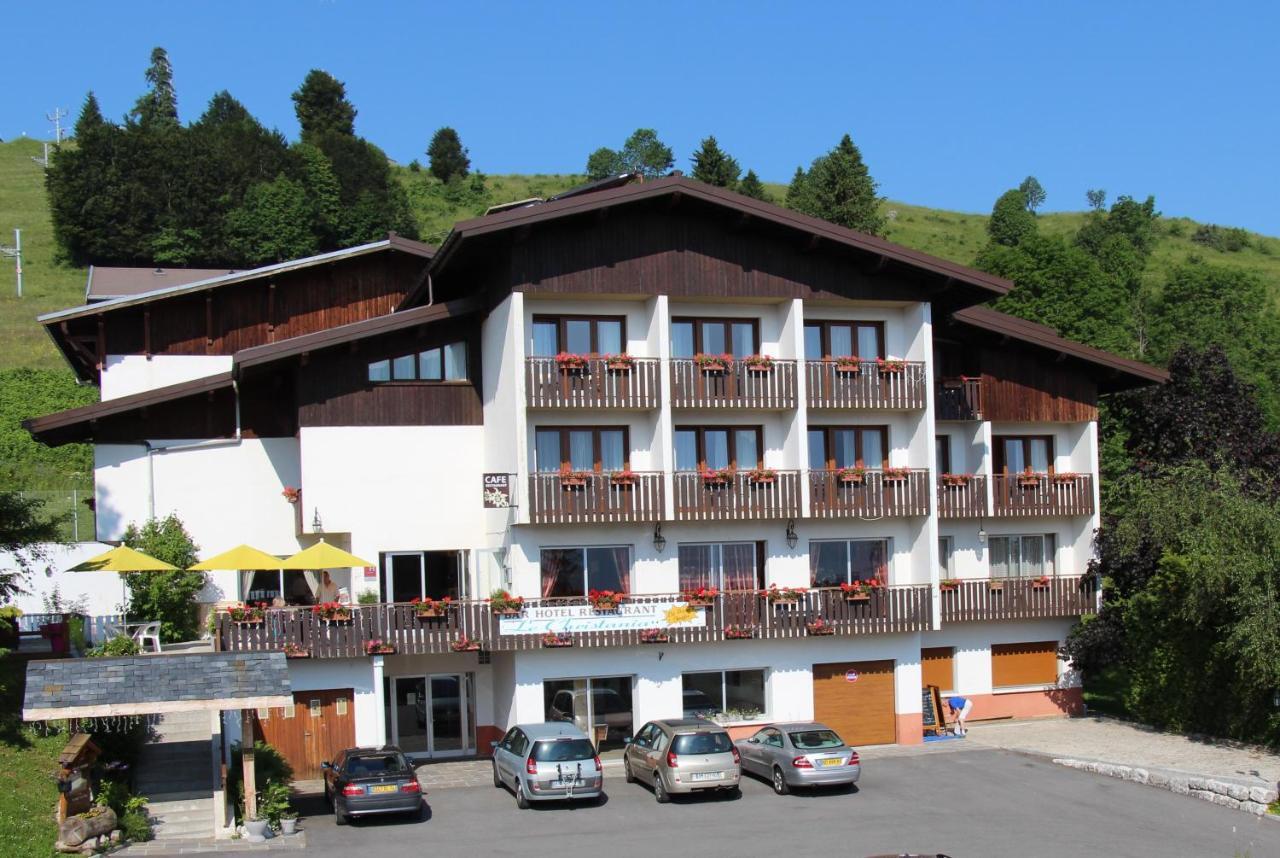 Hotel Le Christania Bellevaux Exteriör bild